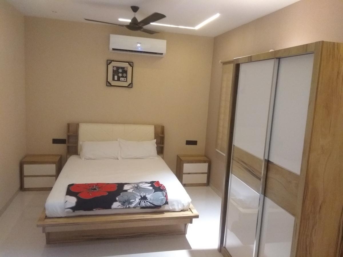 Stay10 Luxury Service Apartment Индаур Экстерьер фото